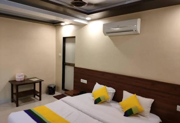 Hotel President House Matheran Kültér fotó